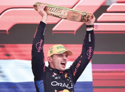 Max Verstappen strikes title blow