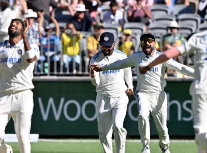 Australian bowlers dominate India, but collapse to 67-7 on dramatic day one in Perth