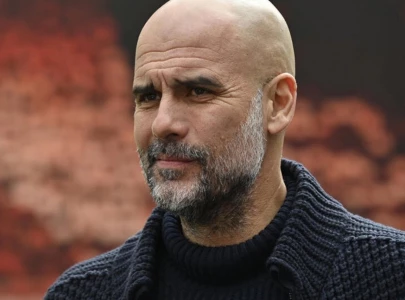 Guardiola promises to stay at City