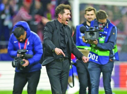 Simeone grateful to complete 700 games