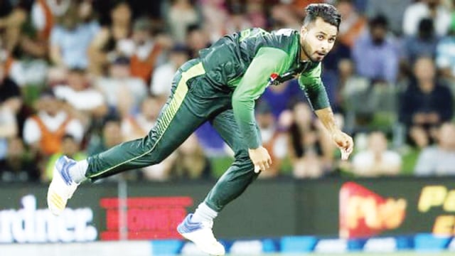 Pakistani all-rounder Faheem Ashraf blessed with twin boys