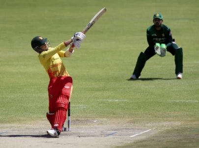 Zimbabwe fight back to win final T20I against Pakistan by two wickets