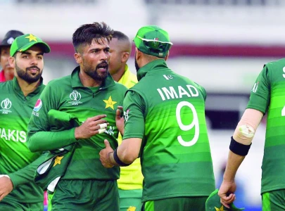 Amir, Imad re-retire from int'l cricket