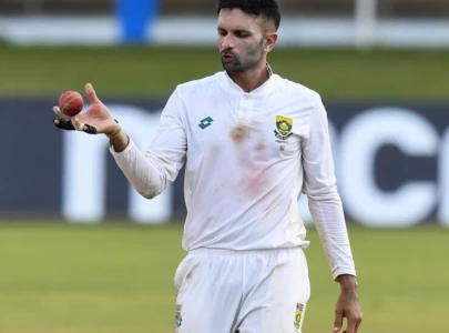 SA name Maharaj, Mulder for Pak Tests