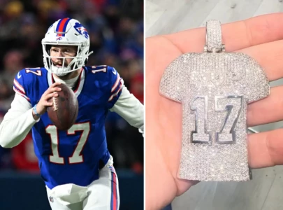 Josh Allen receives custom MVP chain with gold, diamonds from Dion Dawkins