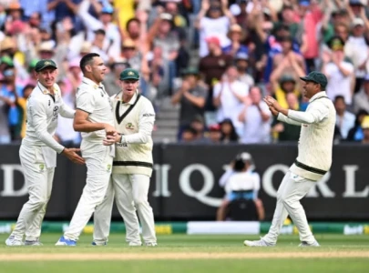 Australia defeat India by 184 runs in Boxing Day Test to lead series 2-1