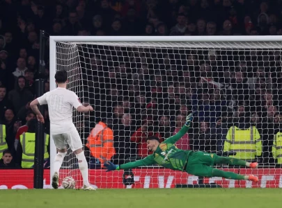 Man United edge Arsenal in thrilling FA Cup shootout victory