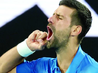 Resilient Djokovic eyes Grand Slam record bid