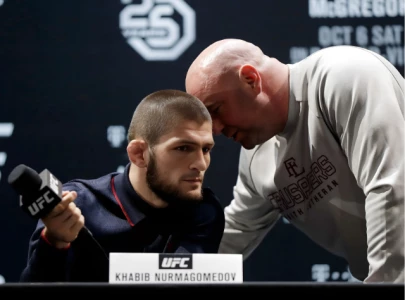 Dana White slams Frontier Airlines as ‘Piece of Sh*t’ for removing Khabib from flight