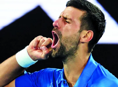 Djokovic blows away Alcaraz in AO quarterfinal