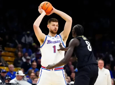 Jayhawks vs Buffaloes 71-64: Kansas Basketball holds off late surge from Colorado